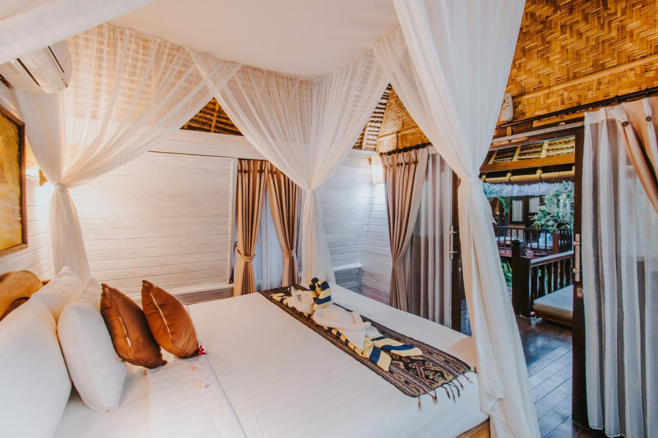Alam Nusa Bungalow Huts & Spa นูซาเลมโบงัน ภายนอก รูปภาพ